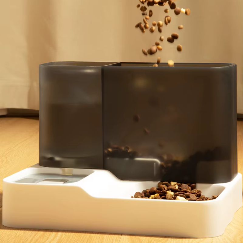 Distributeur de croquettes pour chat - 2 en 1