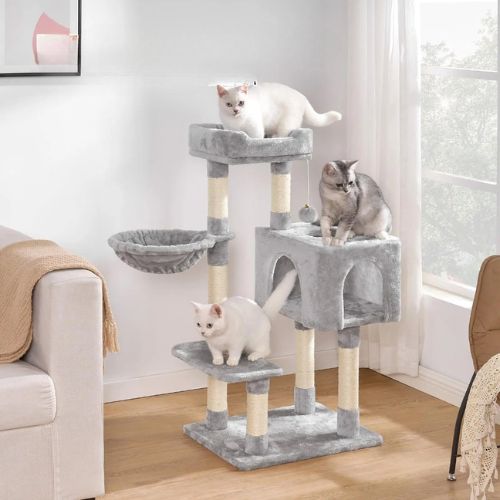 Comment choisir un arbre à chat adapté à un petit appartement ?