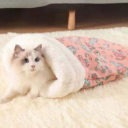 Lit pour chat en forme de sac de couchage